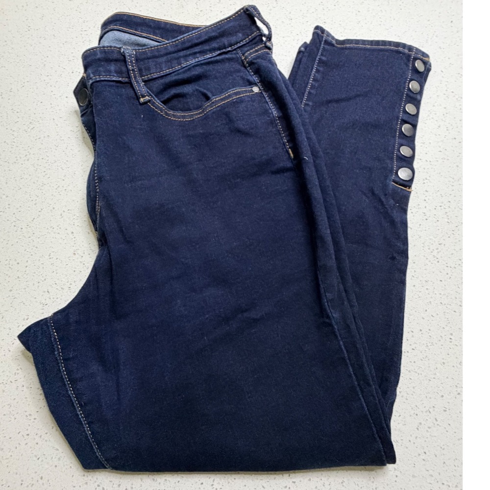 a.n.a A New Approach Dark Wash Jegging Size 16 Snap Ankle Detail Stretch Denim